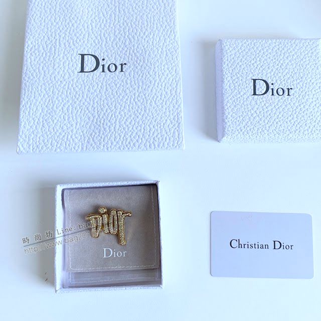 Dior飾品 迪奧經典熱銷款Dior字母胸針胸花  zgd1499